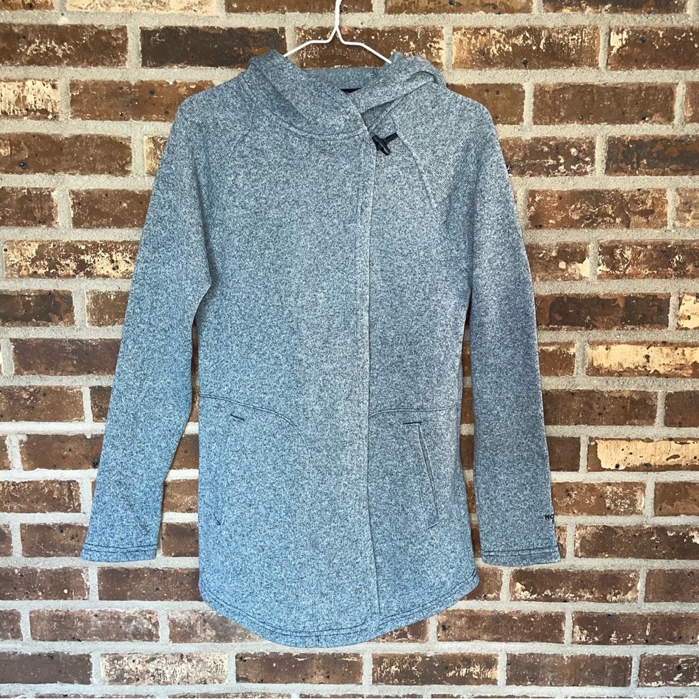 The‎ North Face Women’s Crescent Wrap Hooded Fleece Jacket